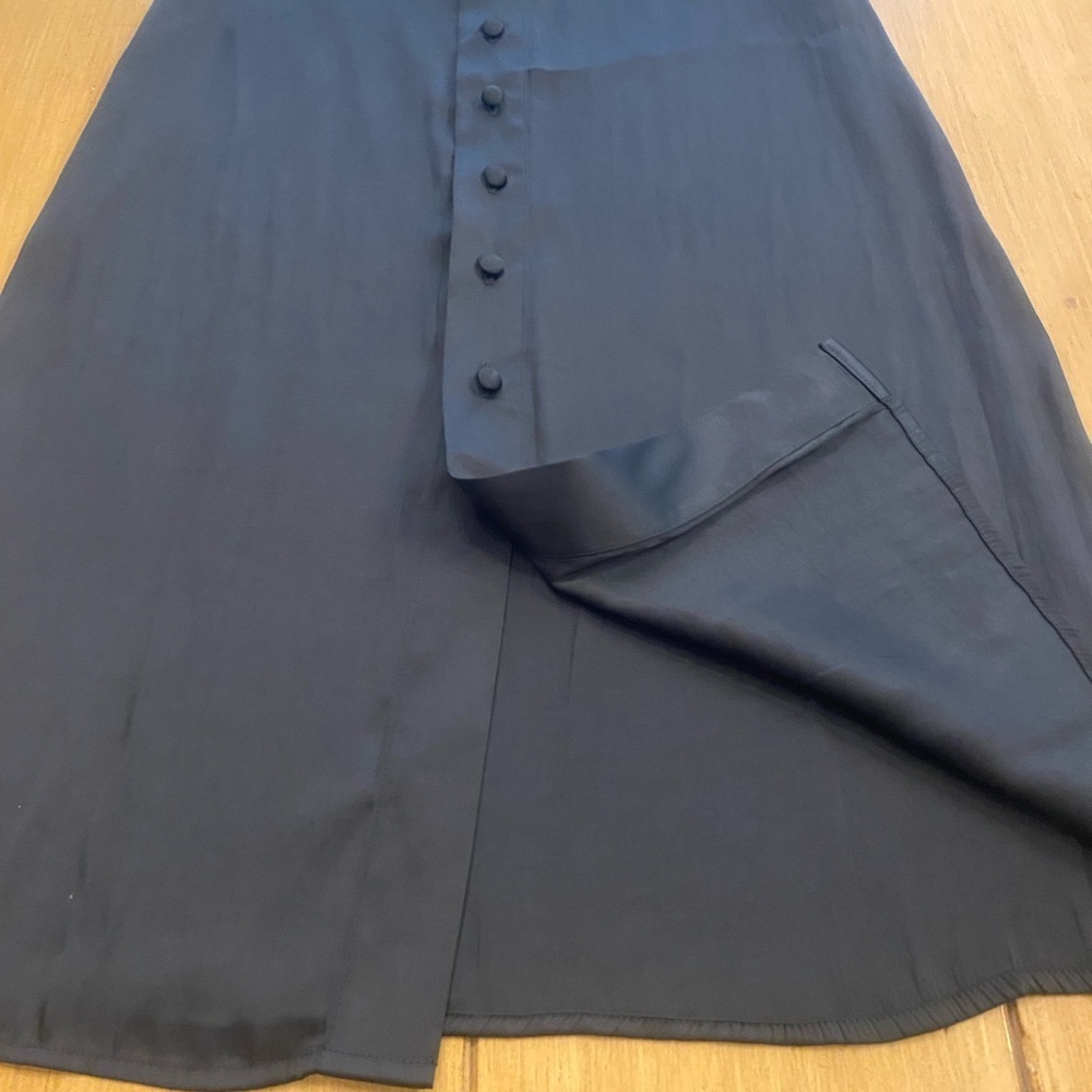 Free People Women’s Black Midi Analise Skirt Buttoned Satin New Small 4 - Picture 3 of 13